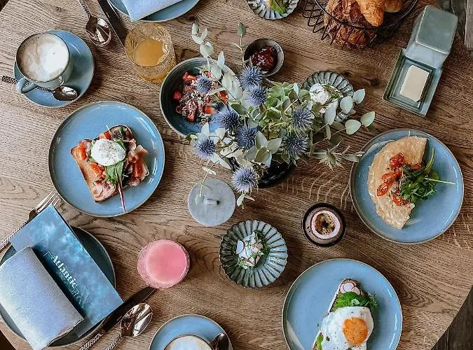 Atlantic - Kopf Aus, Herz An! מלון